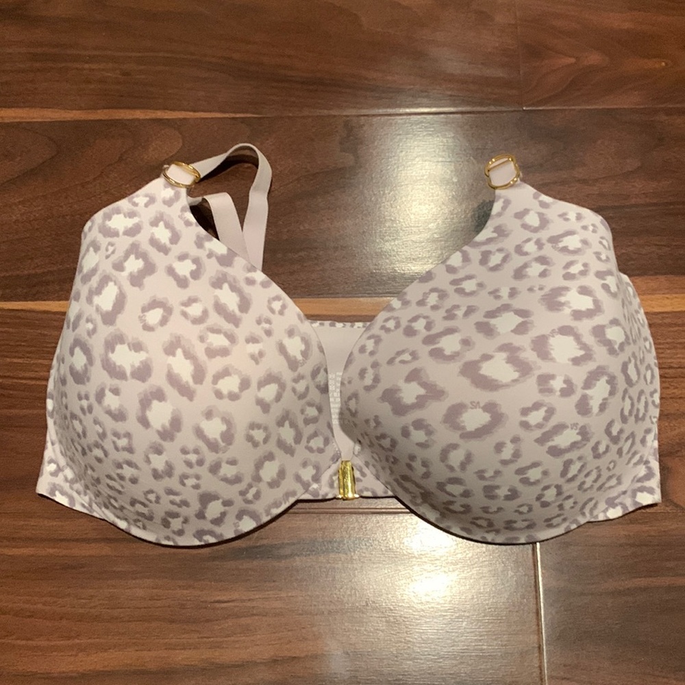VS Front Clasp Leopard Bra